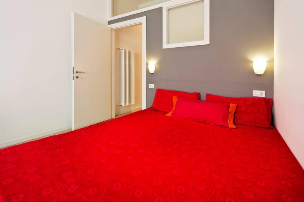 Апартаменты Milan Downtown - The Flat Экстерьер фото